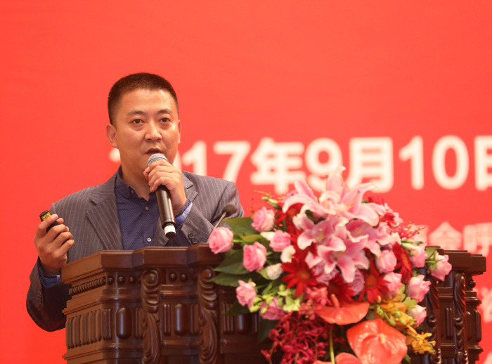 上海智臻智能网络有限公司-陈晖.jpg