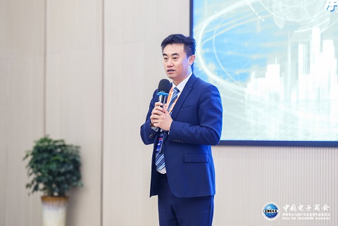 李谦.jpg